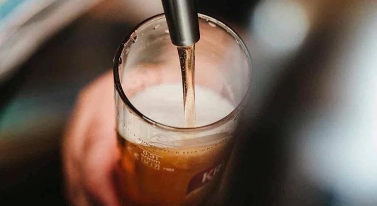 ¿Cuáles son los beneficios de tomar cerveza?