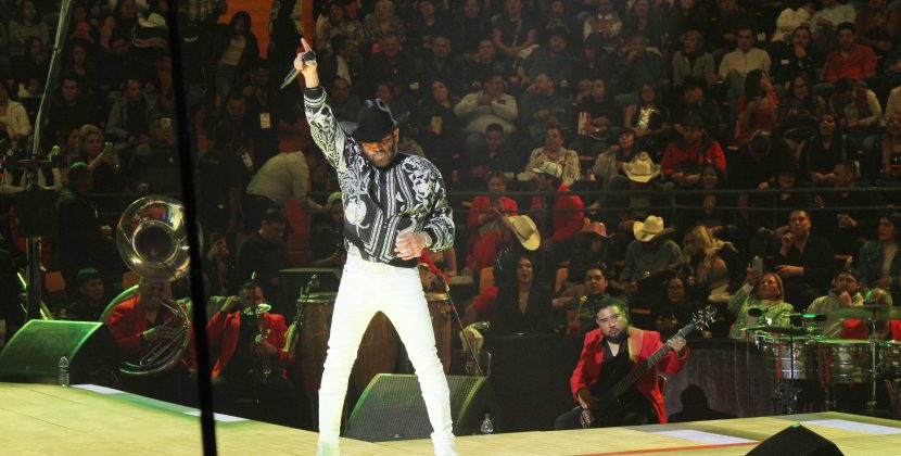 Pancho Barraza conquistó al Palenque de León