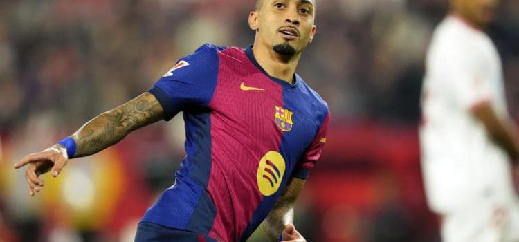 Barcelona golea 4-1 a Sevilla y pone al rojo vivo la Liga española