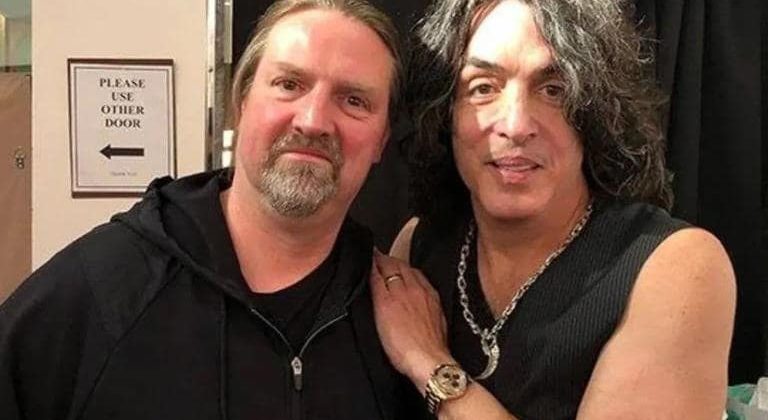 El Guitarrista Karl Cochran Muere tras ser atropellado por su madre