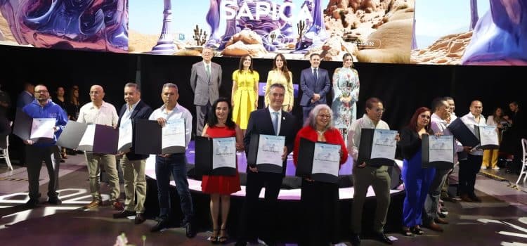 Reconocen a los pilares de la industria zapatera