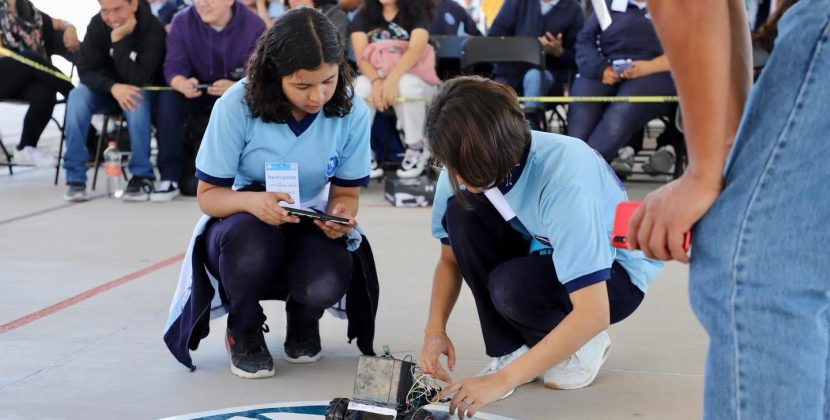 Impulsa CECyTEG la Robótica con torneo estatal