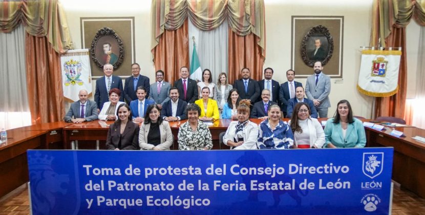 Toma protesta nuevo consejo directivo de la feria de león 2025-2028