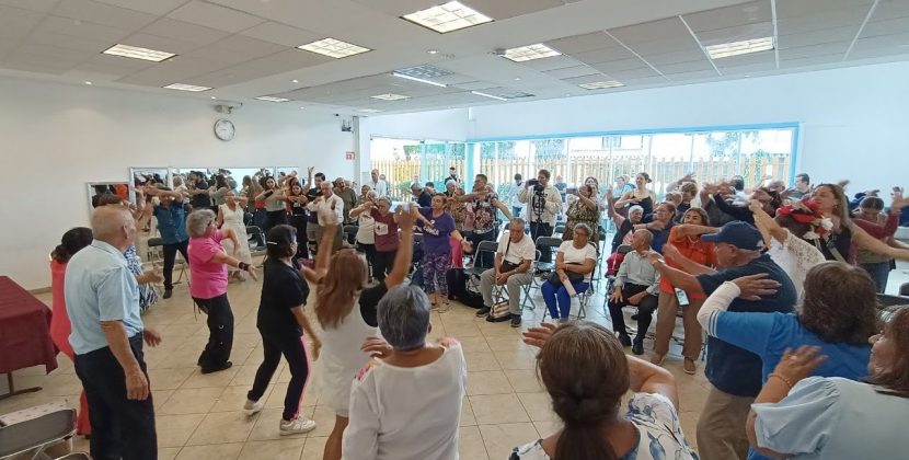 Memorias adultos mayores con “Caminos de la vida”