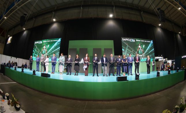 Inauguran sapica, león dejando huella en el mundo