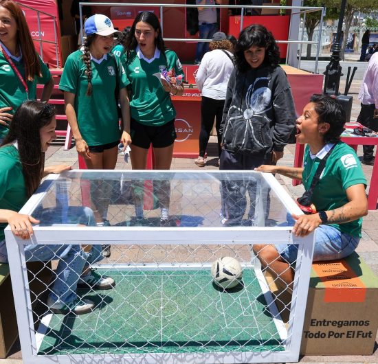 FUTFEM sobre ruedas llegó a la plaza expiatorio