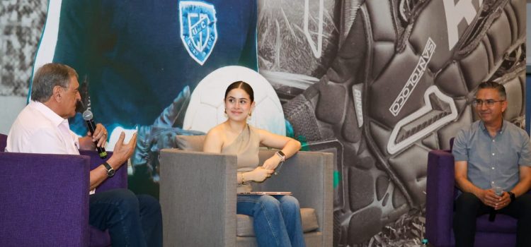 Presentan libro de José Luis “El Gato” Lugo